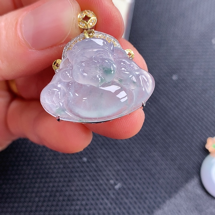 翡翠颈饰18K金镶嵌财神爷