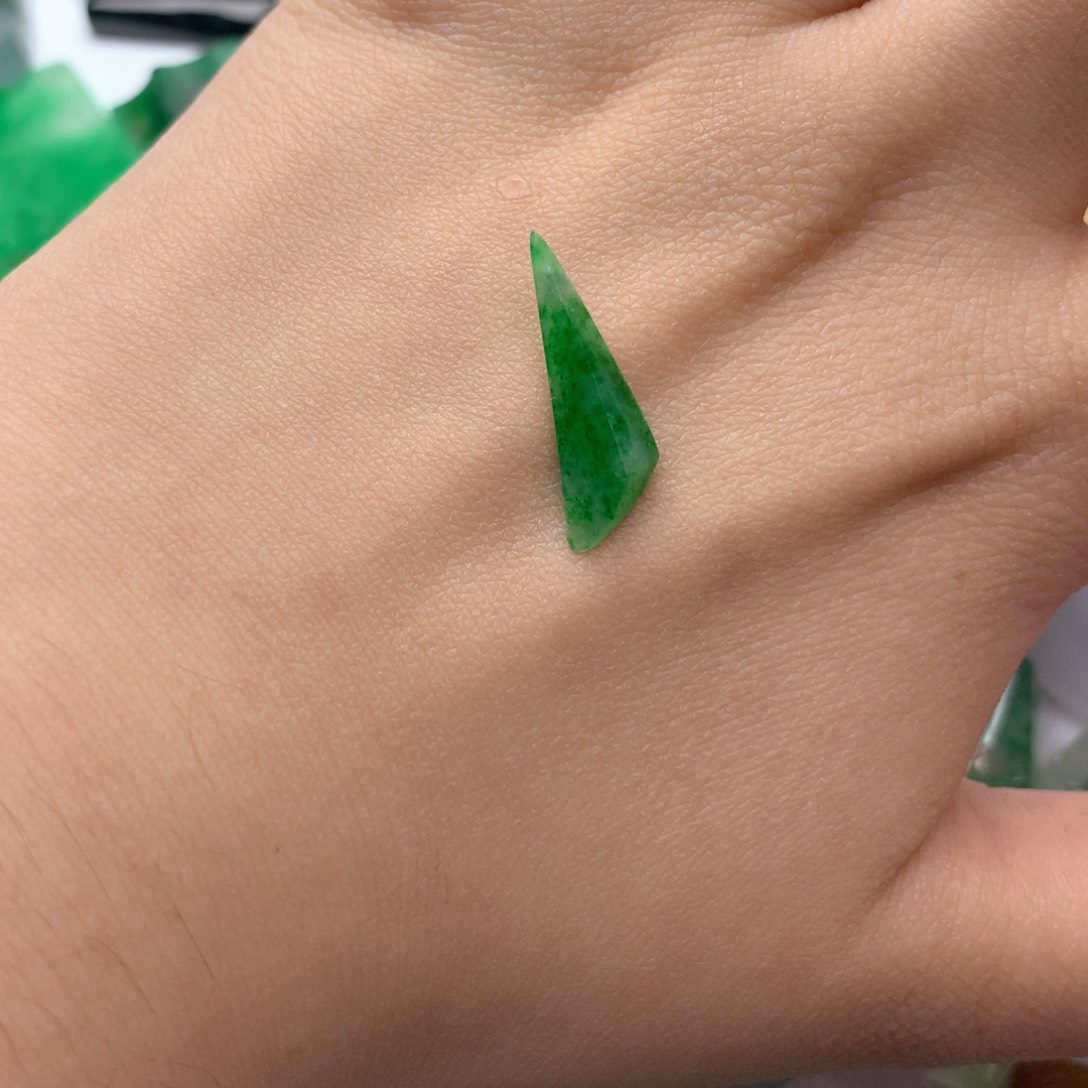 定制翡翠未镶嵌缅甸翡翠原石