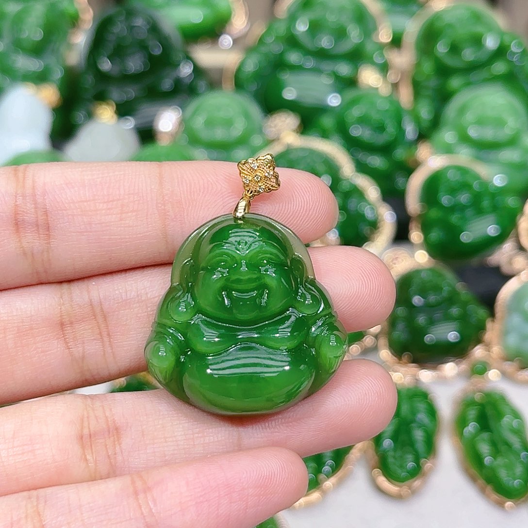 和田玉（碧玉）颈饰18K金镶嵌