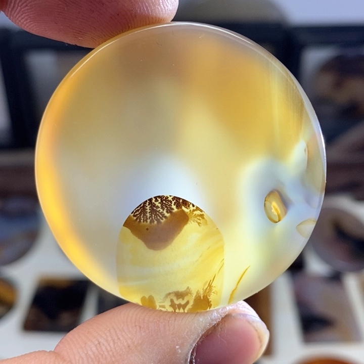 玛瑙/玉髓颈饰未镶嵌