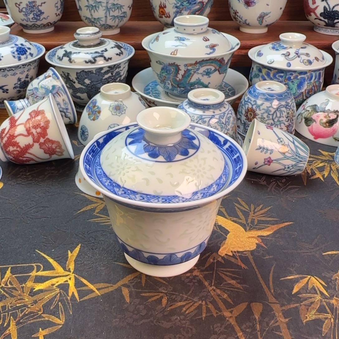 v***5玩玉款玲珑马蹄盖碗