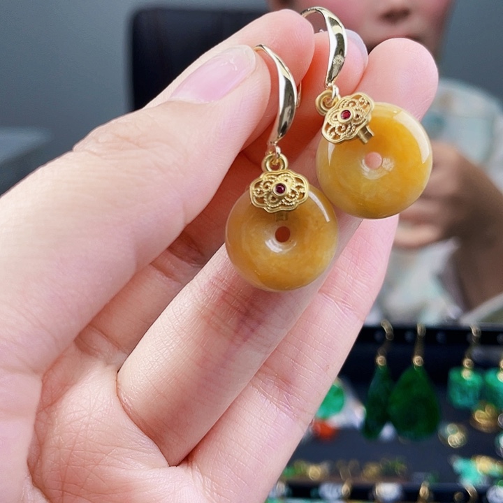 翡翠耳饰未镶嵌饰品