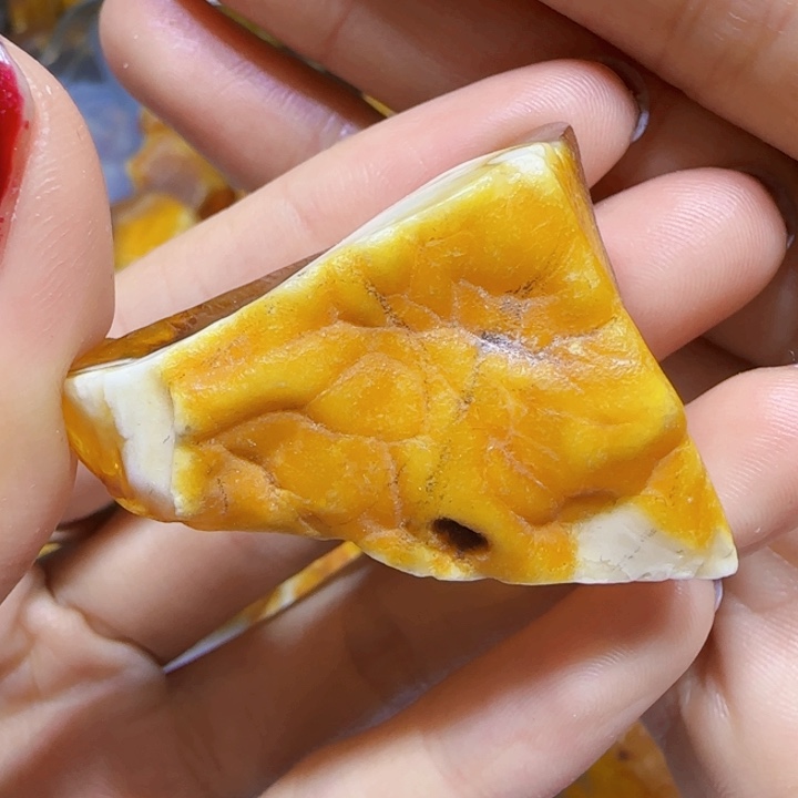 定制琥珀未镶嵌蜜蜡