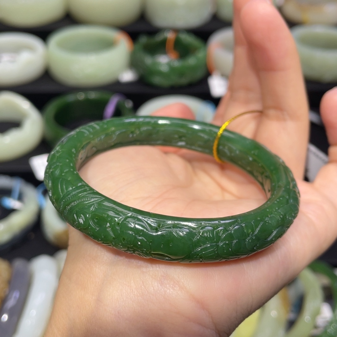 未镶嵌手镯和田玉19