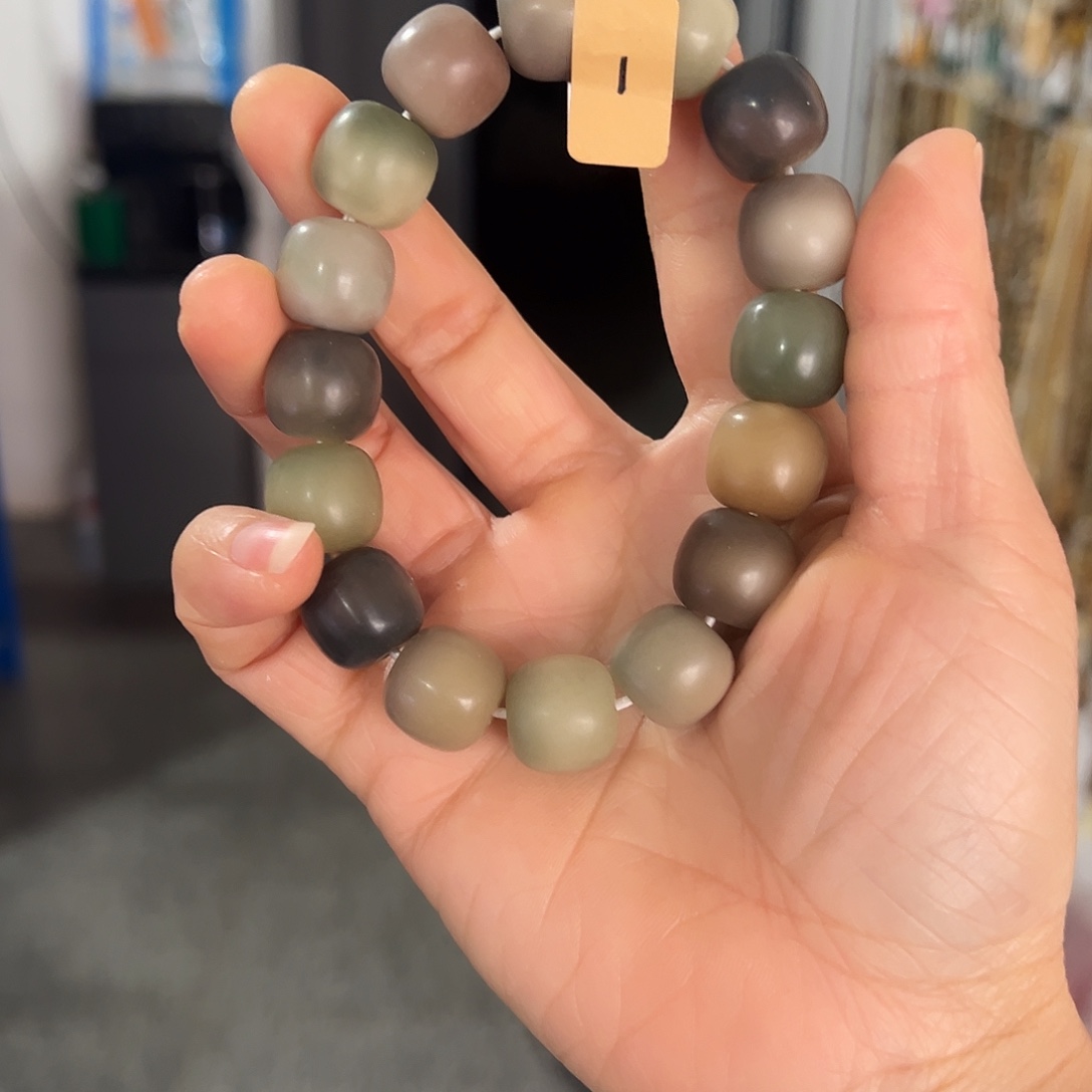 白玉菩提吊坠13×14