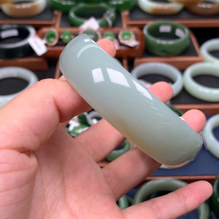 和田玉手镯5960圈口未镶嵌