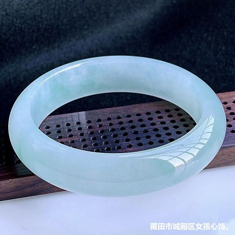 缅甸天然翡翠玉镯子冰糯种翡翠玉手镯子女款浅绿蓝水正圈手镯时尚