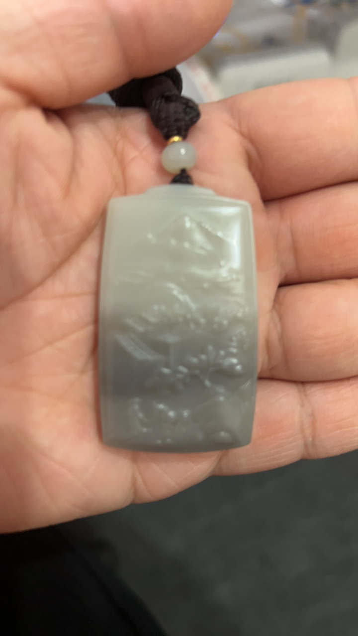 和田玉未镶嵌吊坠