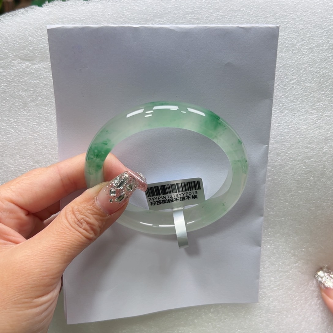 石英质玉手镯未镶嵌?****怼➕佳佳60