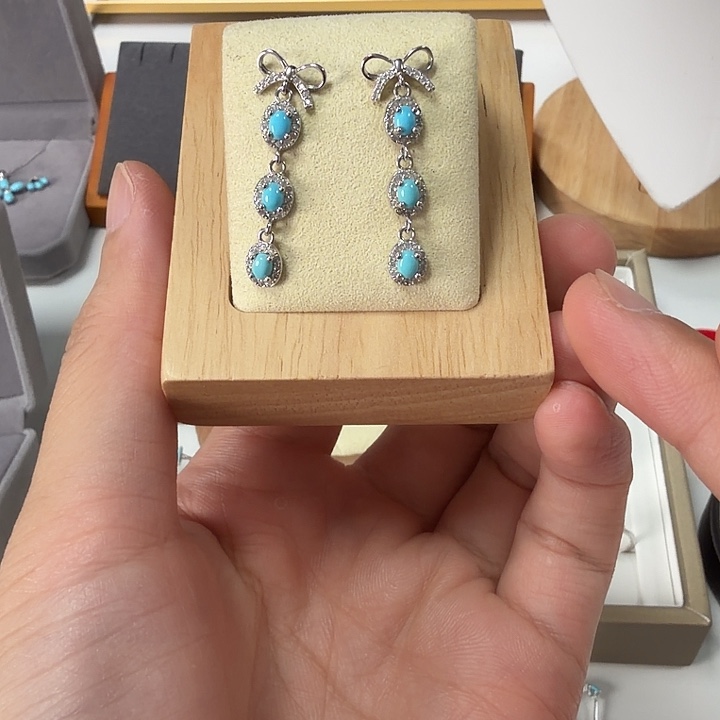 颜***物绿松石银S925镶嵌耳钉