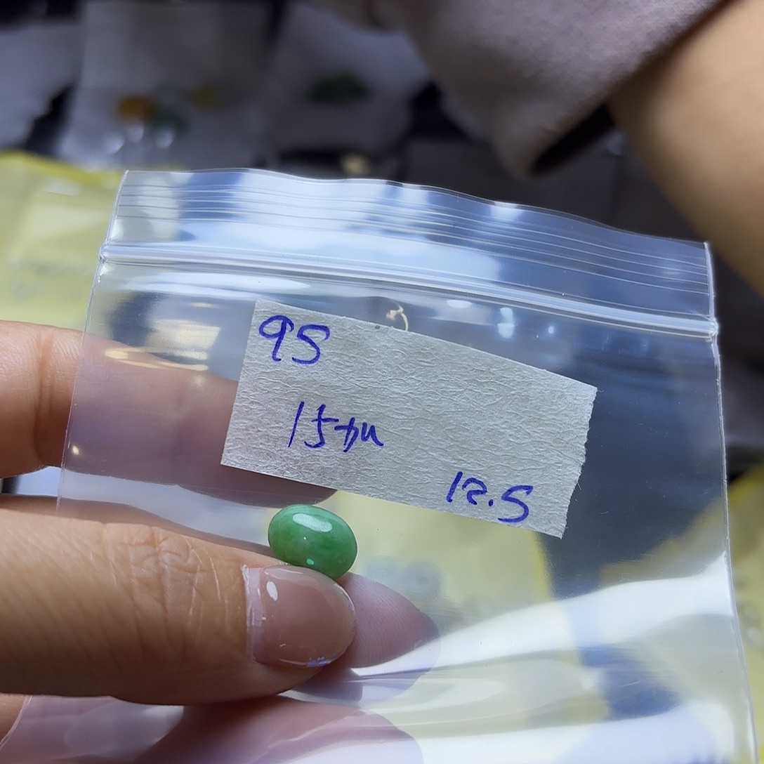 加***3定制翡翠未镶嵌不退