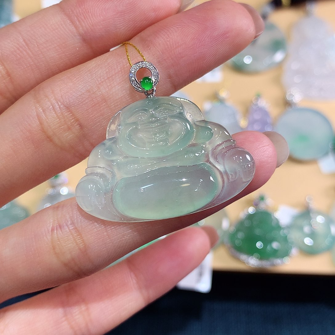 翡翠吊坠(不含链)18K金镶嵌