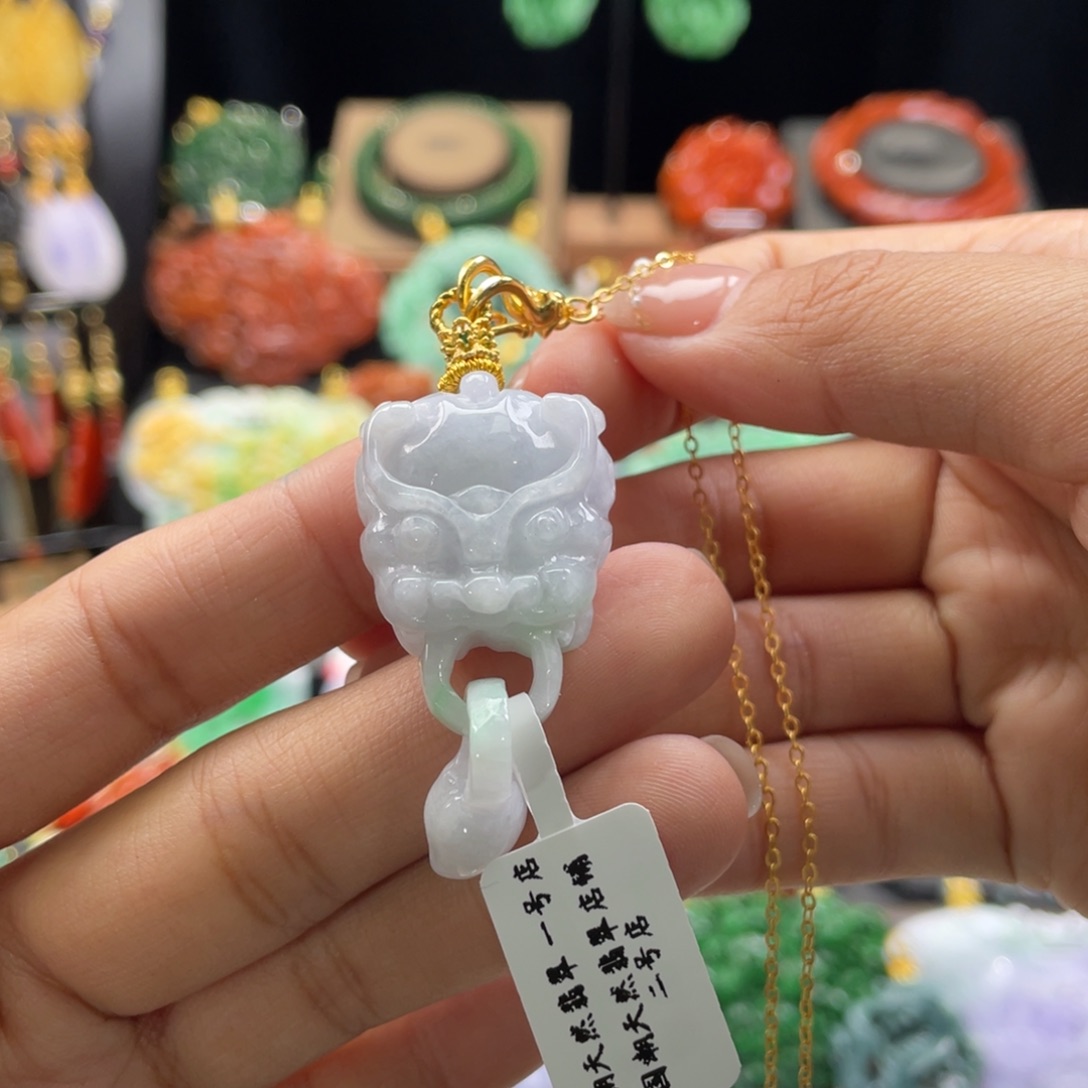 翡翠颈饰未镶嵌代编织