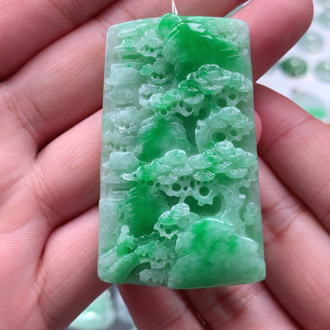 翡翠吊坠(不含链)未镶嵌山水牌