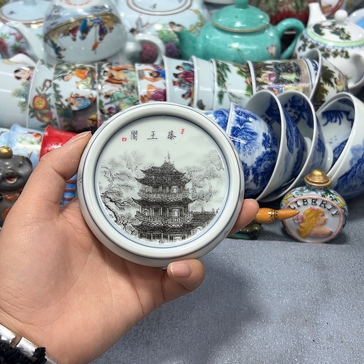 景德镇陶瓷手工艺品