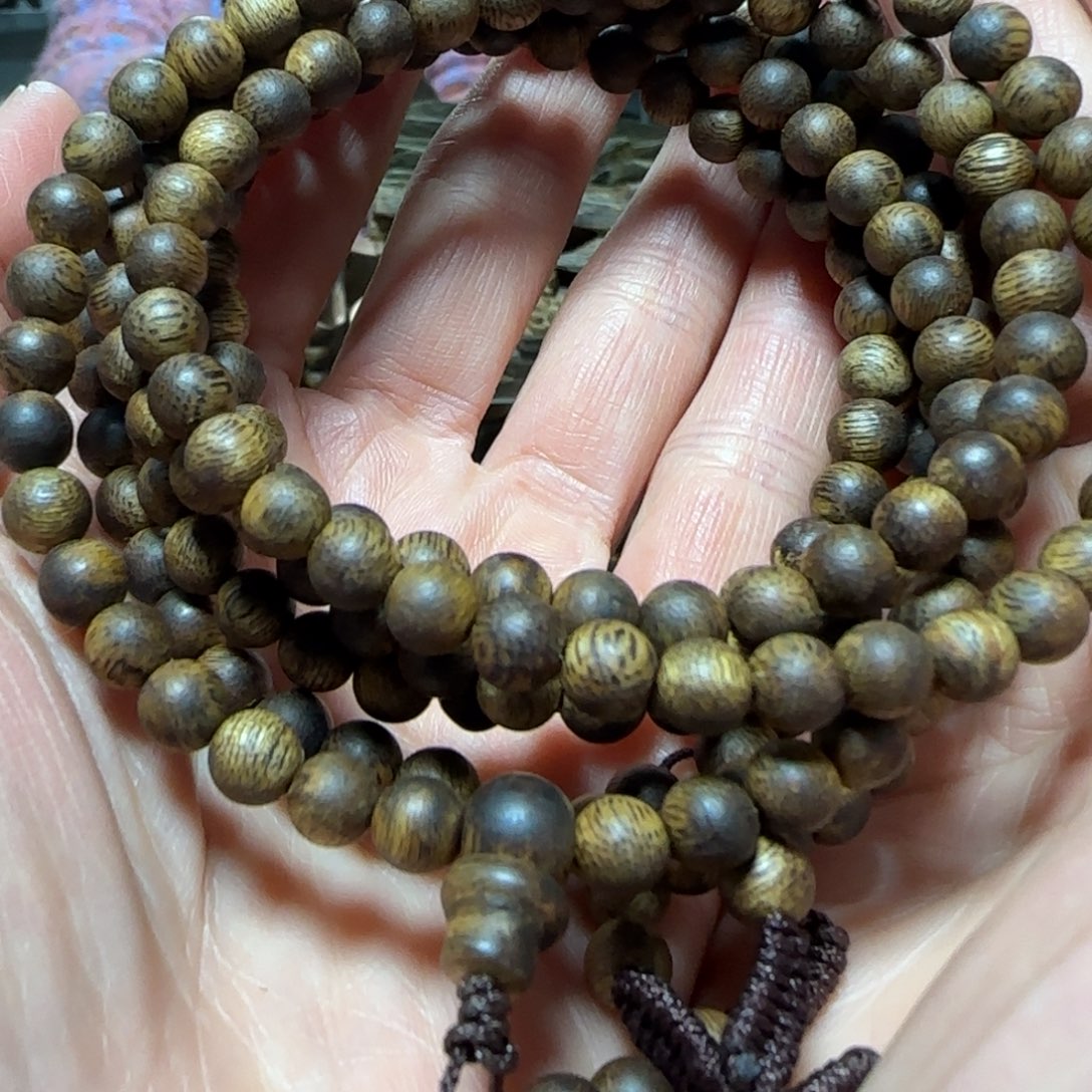 沉香手串绿奇楠沉香圆珠多圈11克+多样性发一条