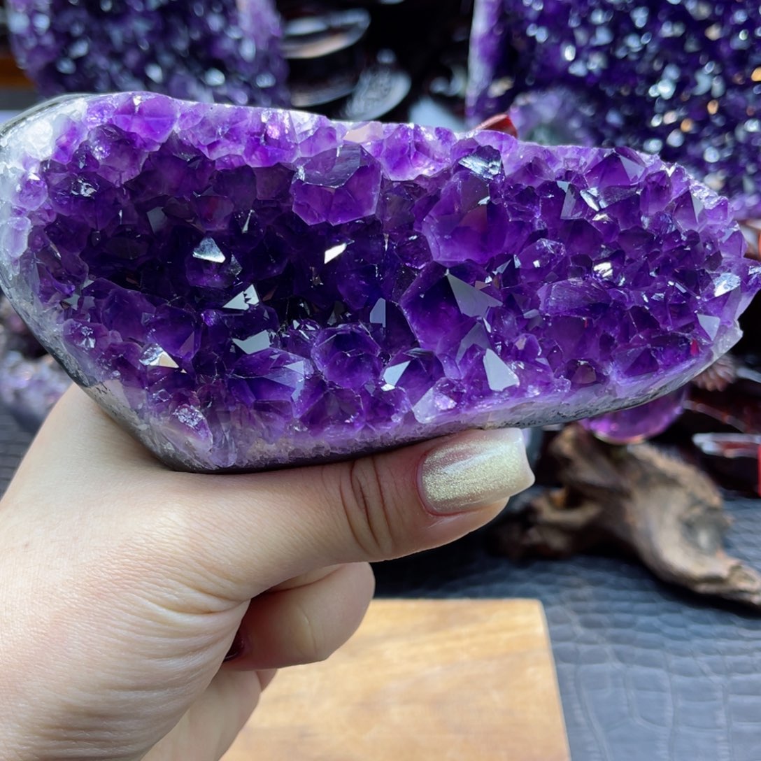 紫晶大型摆件（非配饰）未镶嵌