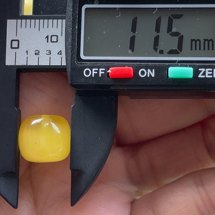 【闪购商品】琥珀裸石未镶嵌4号