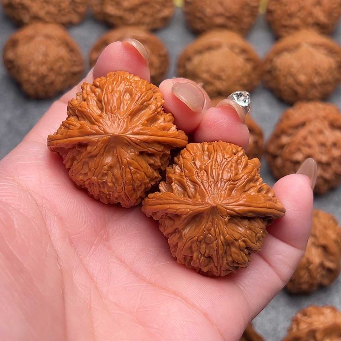 把件文玩核桃精品磨盘狮子头39全品正磨重40克