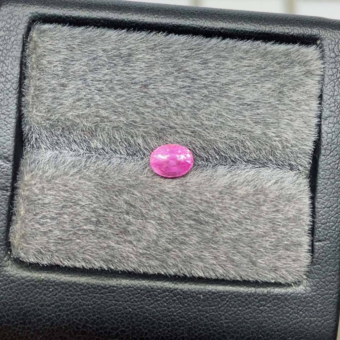 蓝宝石裸石1.12克拉天然无烧粉蓝宝