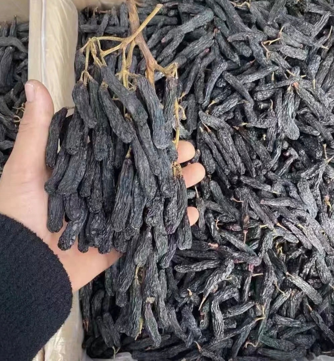 蓝宝石葡萄干自然晒干软糯饱满无籽办公零食