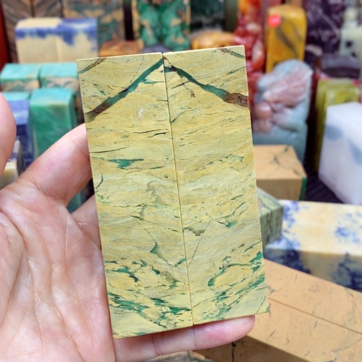 青田石印石热****方四川石头