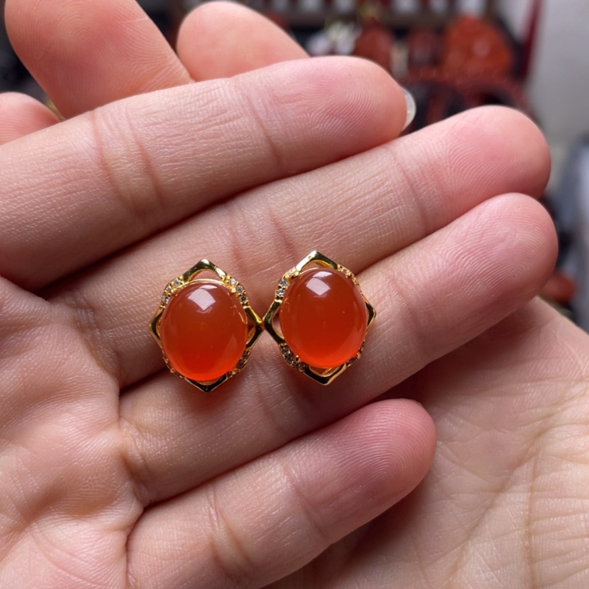 【闪购商品】银S925镶嵌保山冰红耳钉原矿南红玛瑙