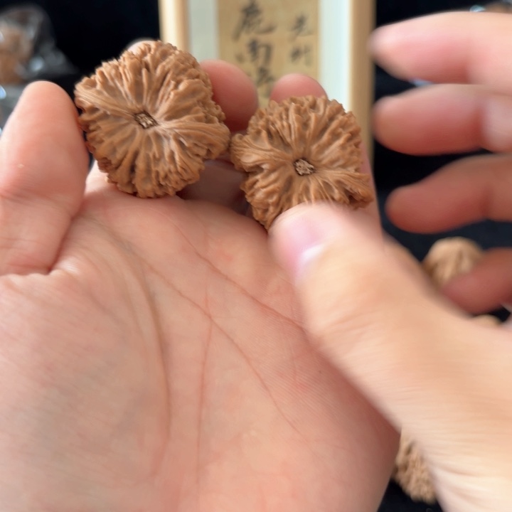 文玩核桃吊坠零*南将