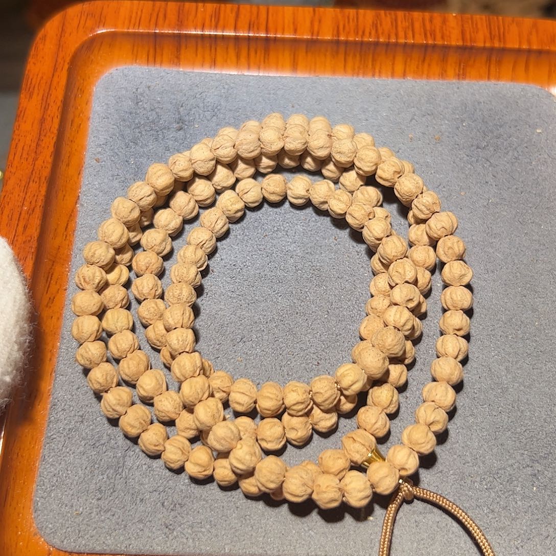 扶***灯柏香籽/百香籽吊坠原桩莲花