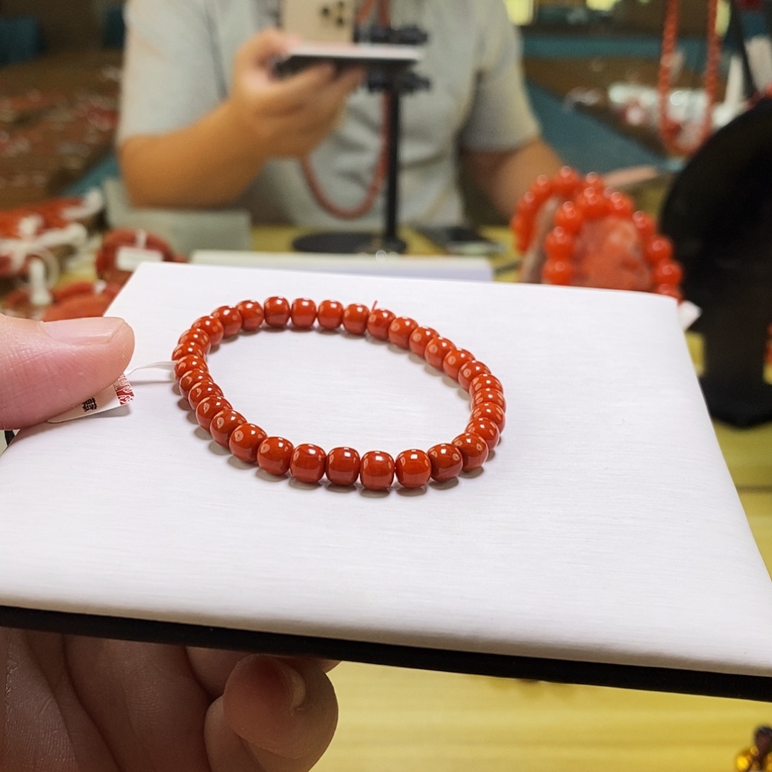 南红玛瑙未镶嵌手链