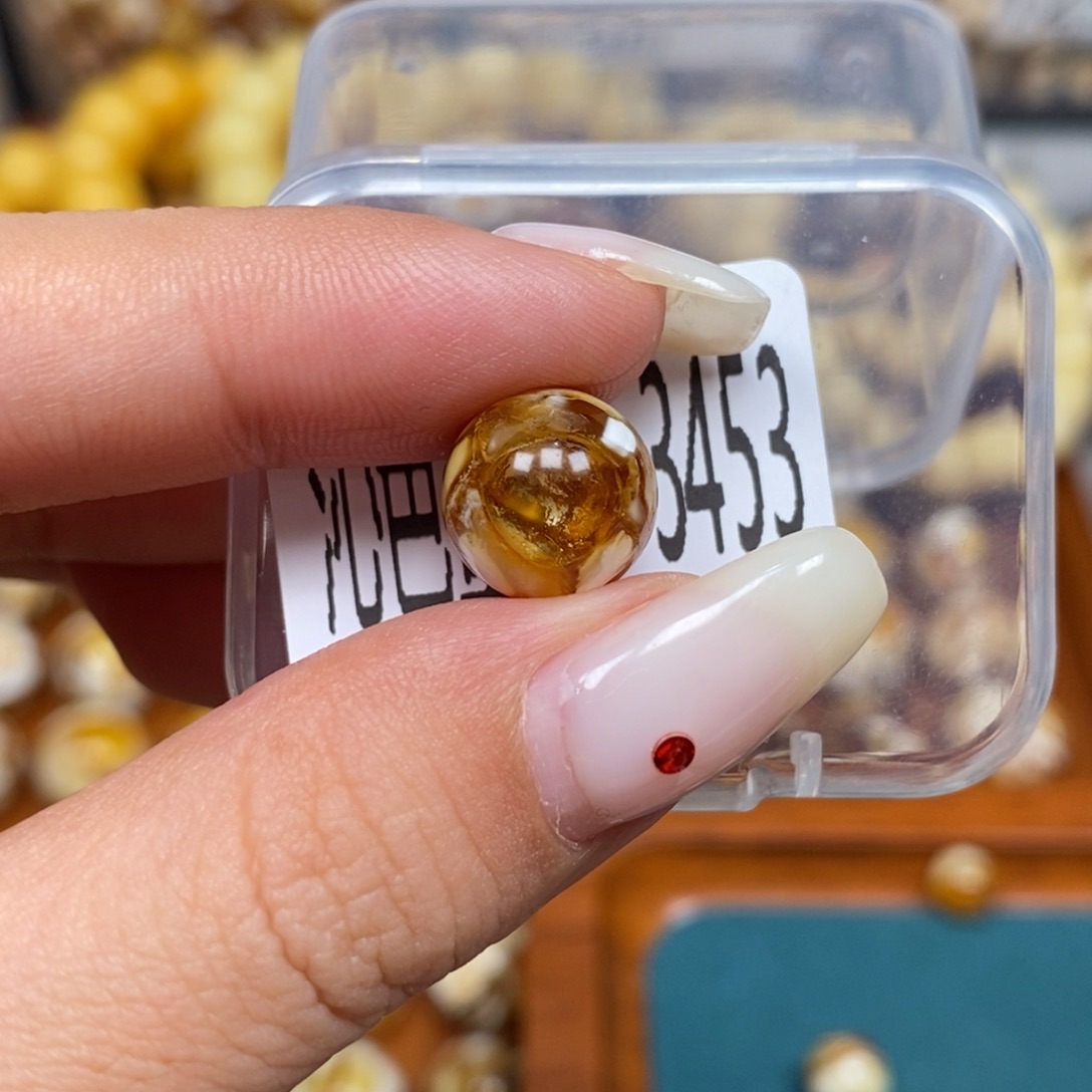 蜜蜡未镶嵌珠宝奇石3453