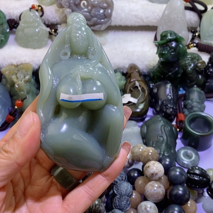 和田玉边角料未镶嵌布**下