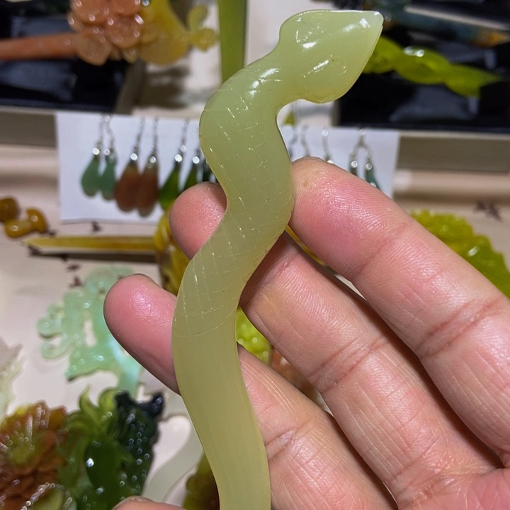 蛇纹石玉发簪未镶嵌