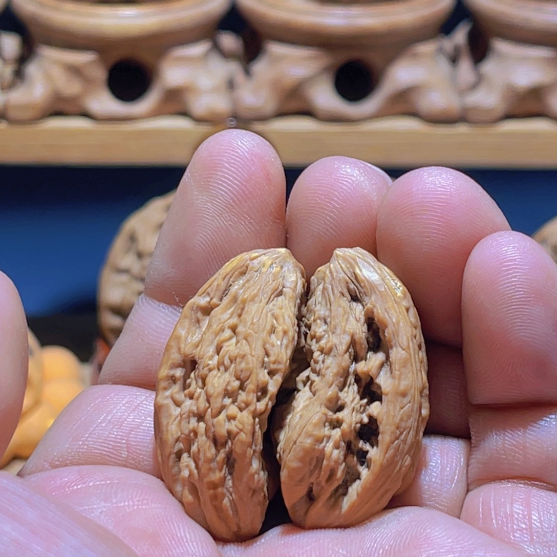 w***o文玩核桃吊坠涿鹿南疆