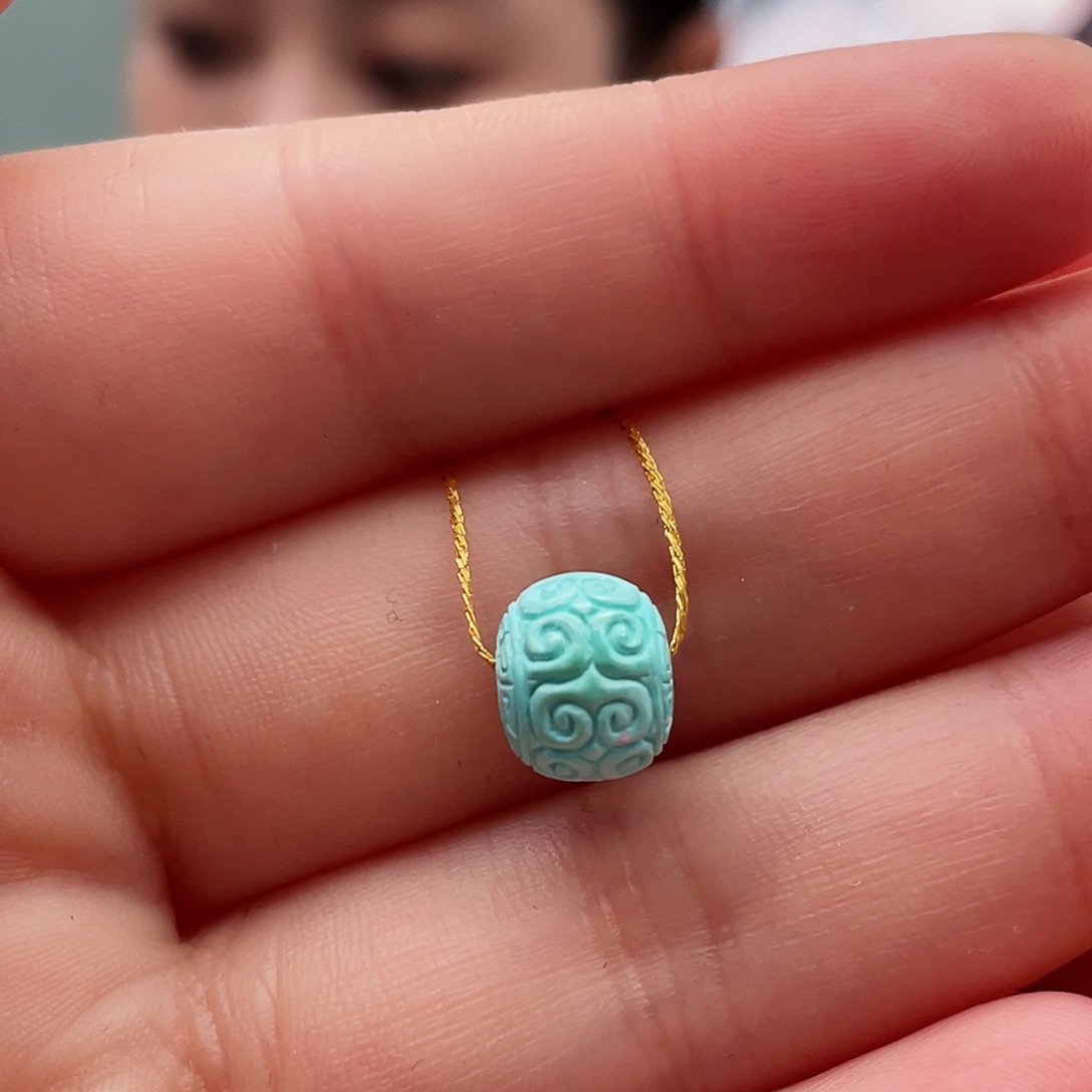 绿松石颈饰未镶嵌