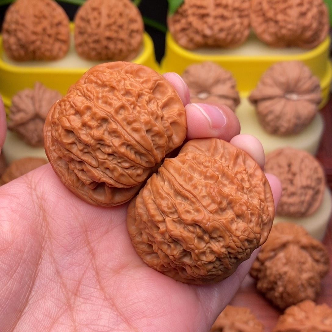 把件文玩核桃岑*.42“毕业”血麒麟“大漏”