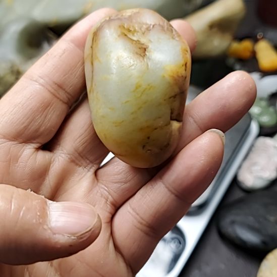 和田玉（糖玉）未镶嵌挂件