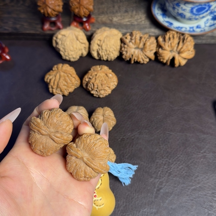 全品38平谷元宝43g白茬