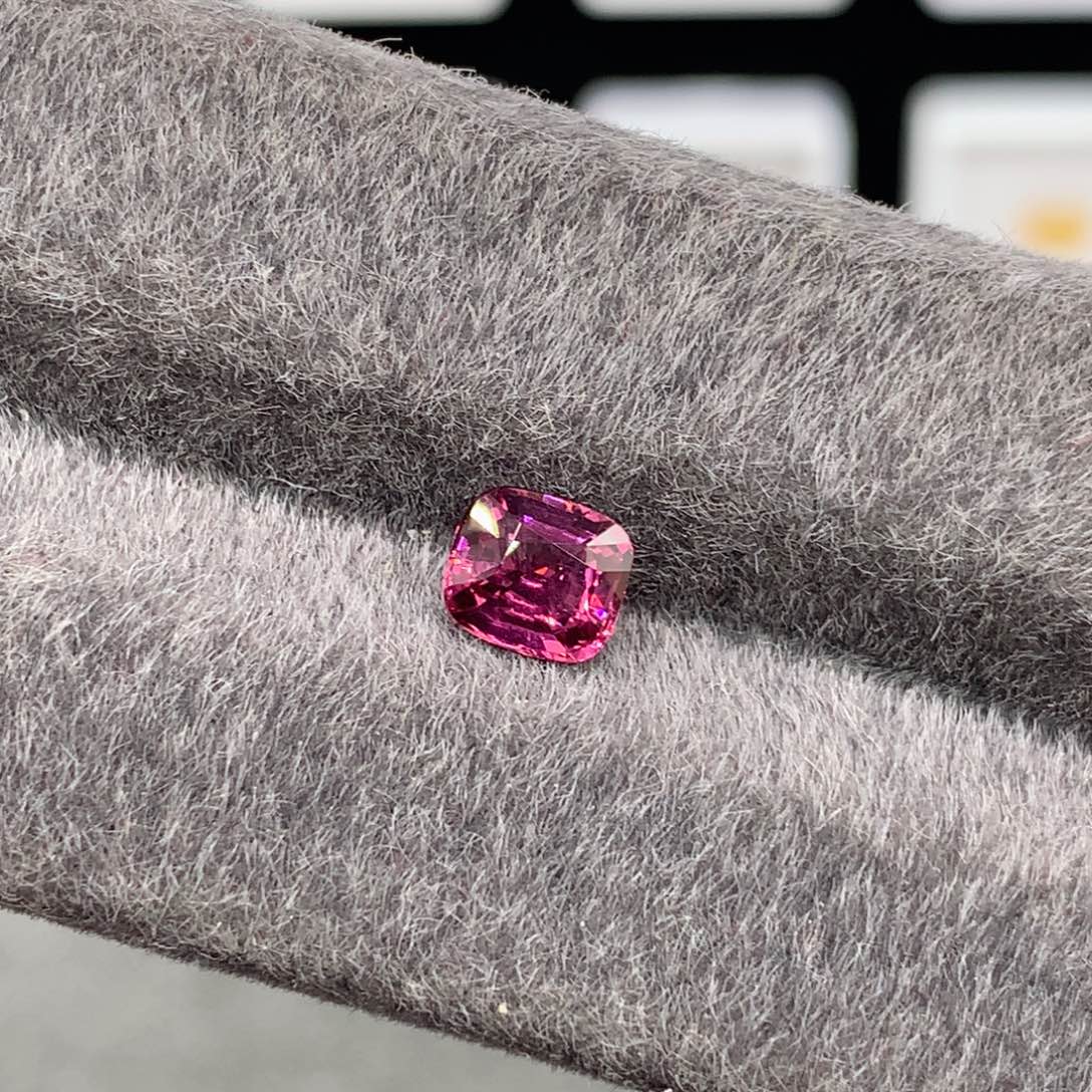 尖晶石裸石1.16克拉玫紫