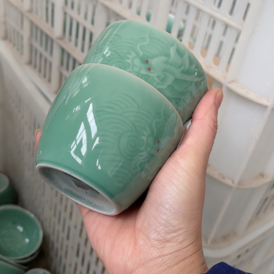 瓷片哈哈哈哈哈哈哈哈