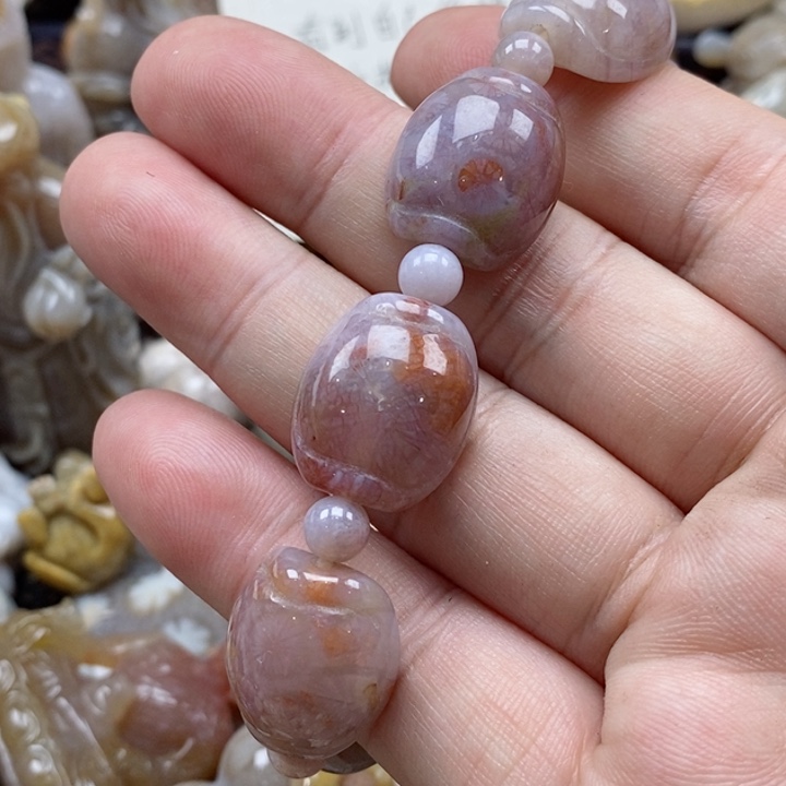 石英质玉未镶嵌颈饰