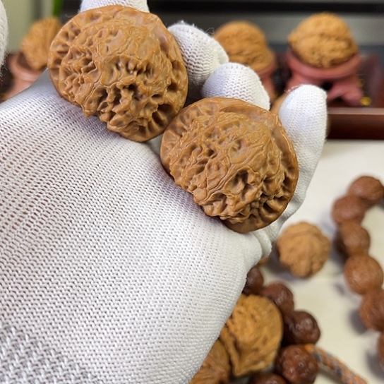 疏***影核桃宫灯文玩核桃