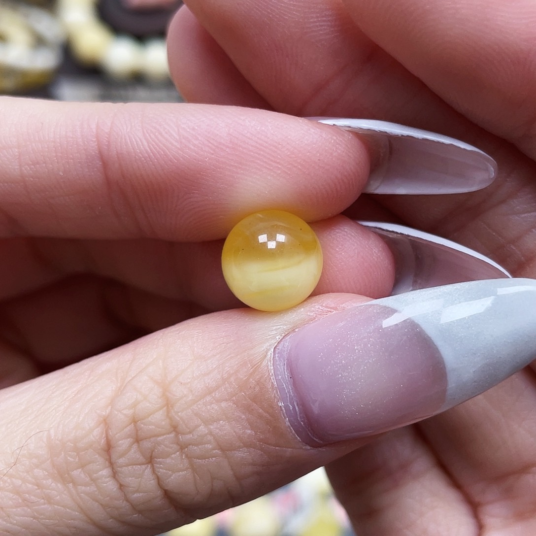 琥珀珠宝奇石未镶嵌10.3mm微瑕福利款