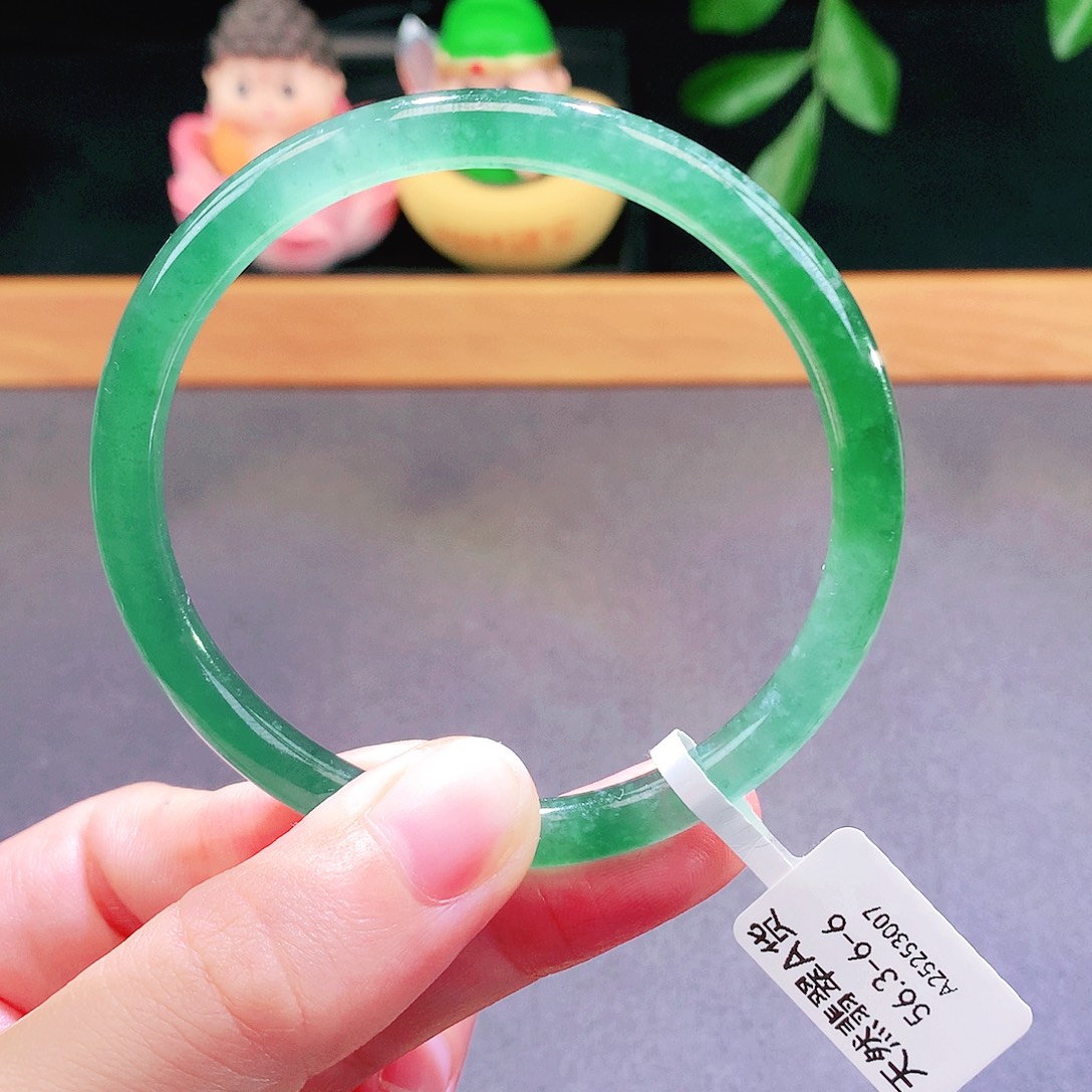 翡翠未镶嵌手镯天然翡翠