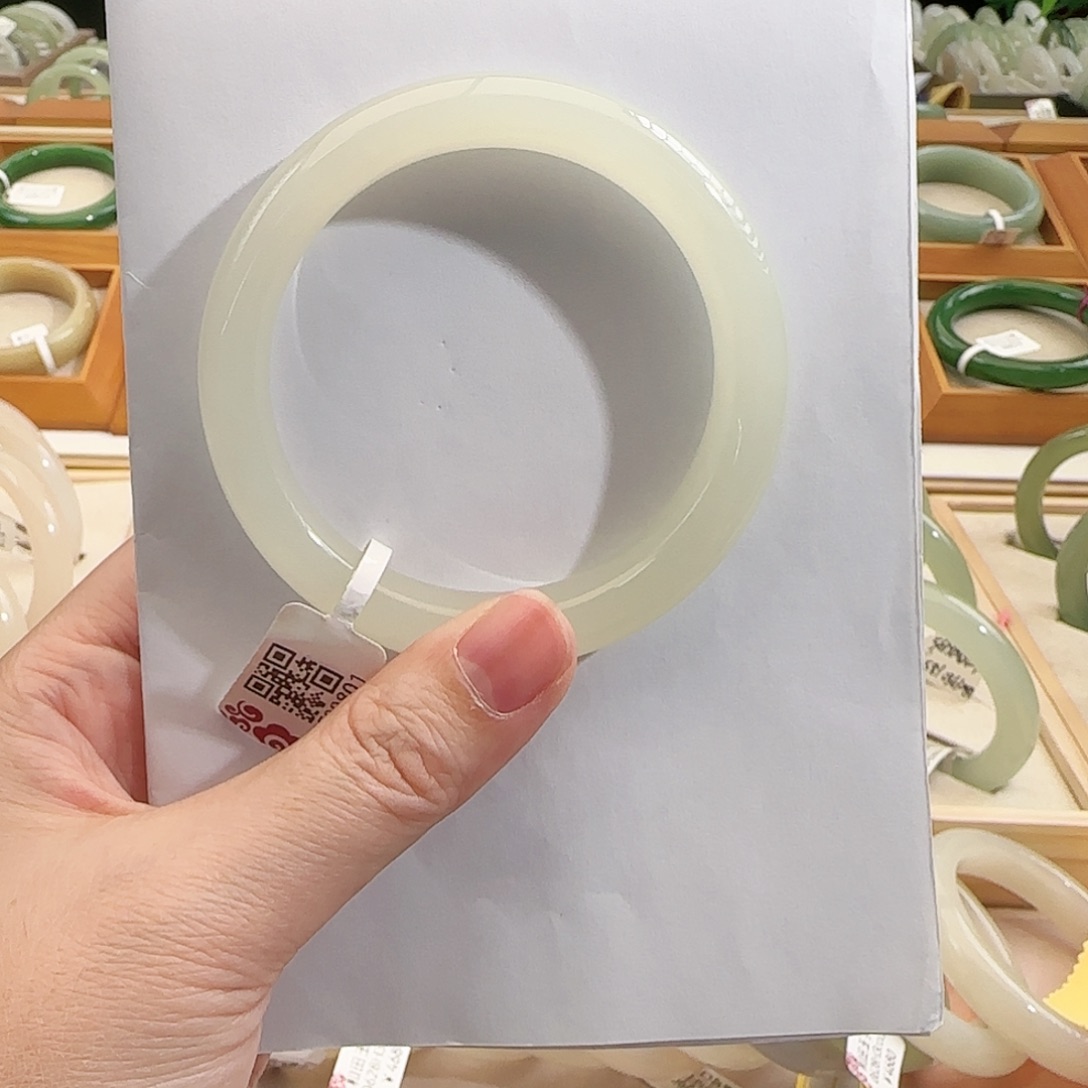 和田玉手镯未镶嵌58