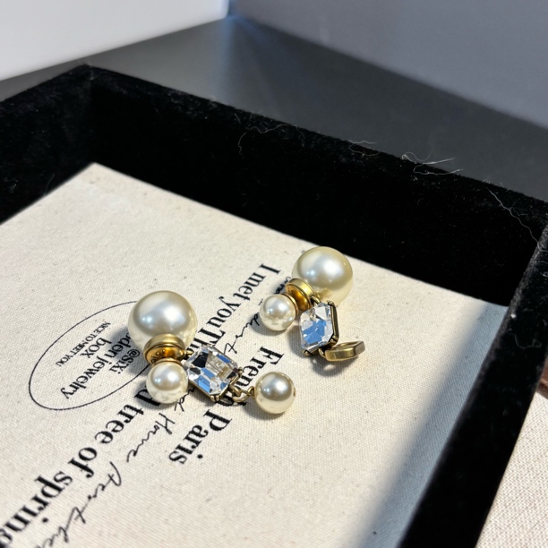 铜合金仿水晶耳饰 铜合金合成锆石耳饰 z子猪鼻子耳环EH2718