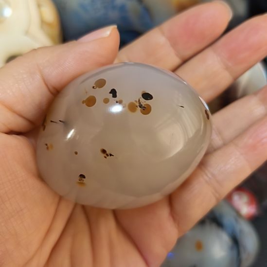 玛瑙/玉髓未镶嵌珠宝奇石