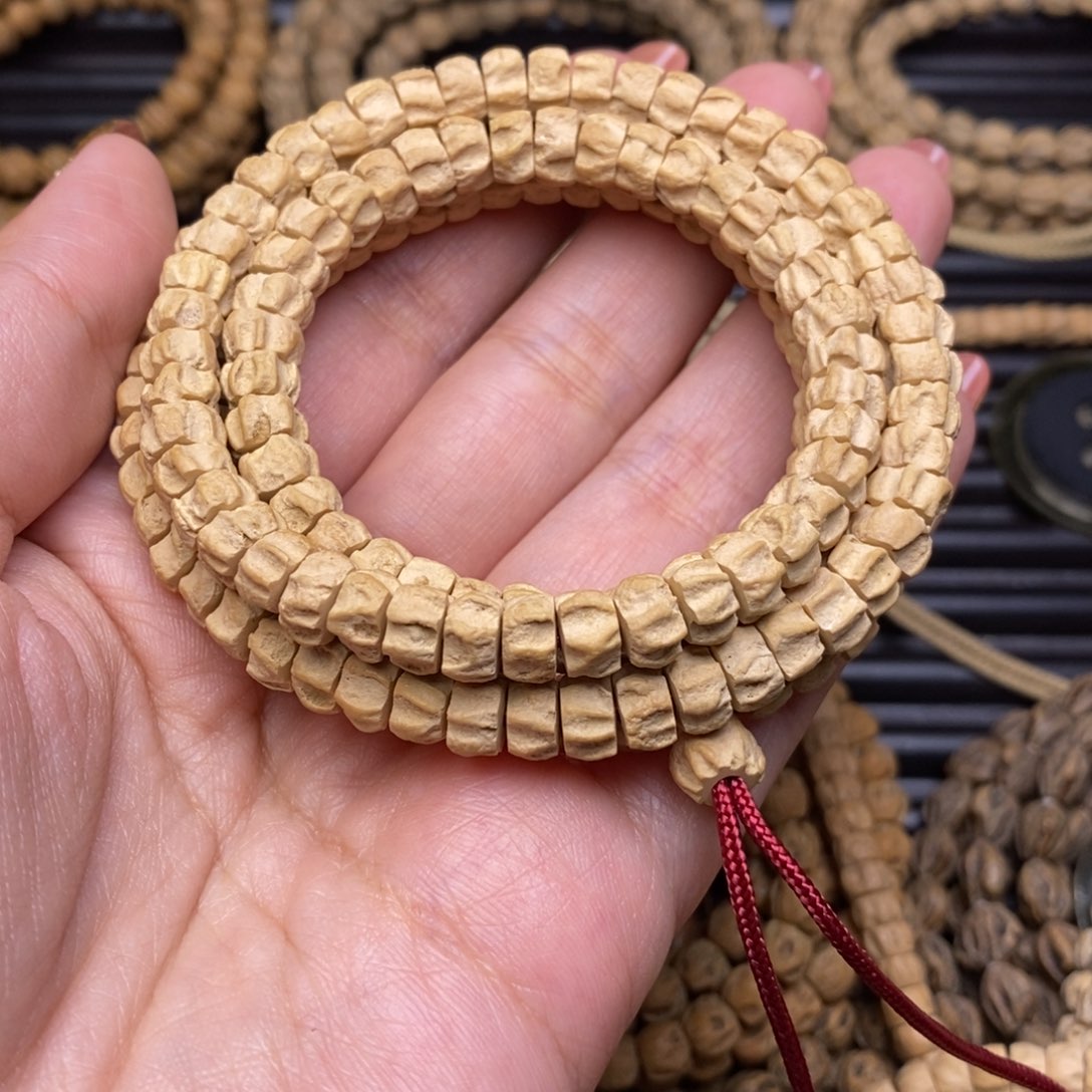 柏香籽/百香籽吊坠羽*