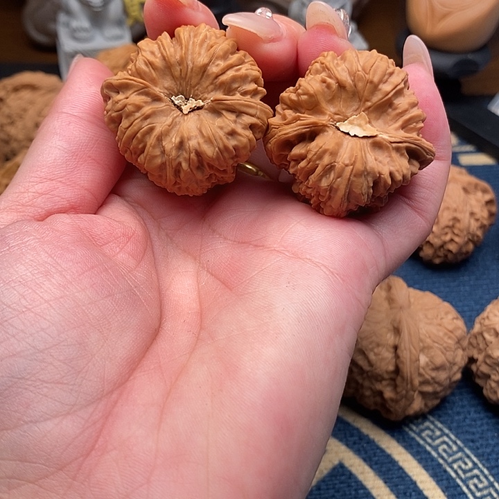 文玩核桃吊坠凹底38全