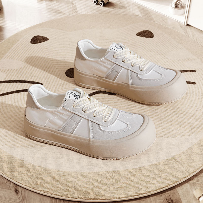 苏苏严选休闲德训板鞋女2025夏季新款厚底缎面透气小白鞋大头鞋子